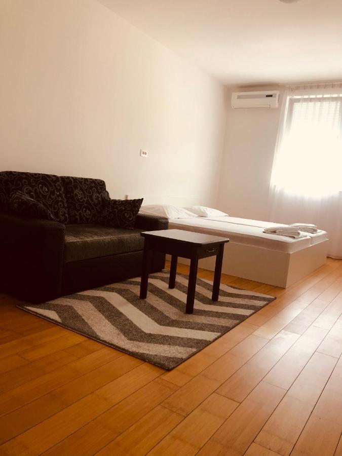 Apartman S&M Apartment Mostar Bagian luar foto